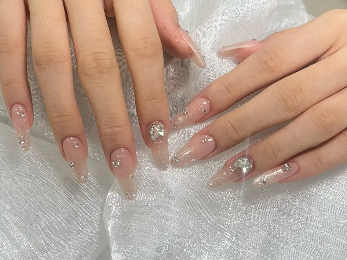 ネイル オーロラネイル 長さ出し ジェルネイル 氷ネイル・うるうるネイル 韓国ネイル ハンドネイル Lumiereva nail salonのネイルデザイン