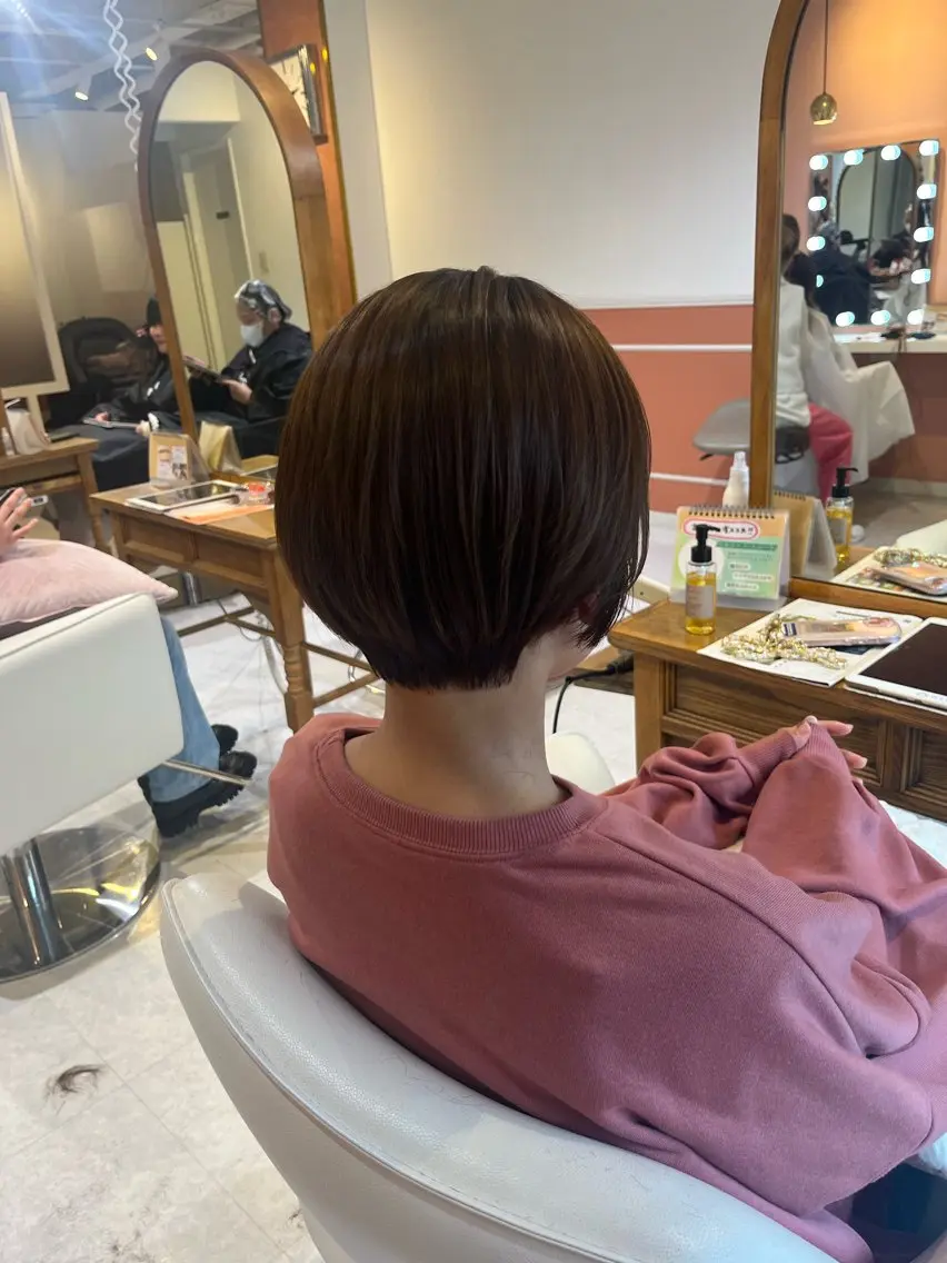 ショート カット トリートメント 梛木 唯のヘアスタイル