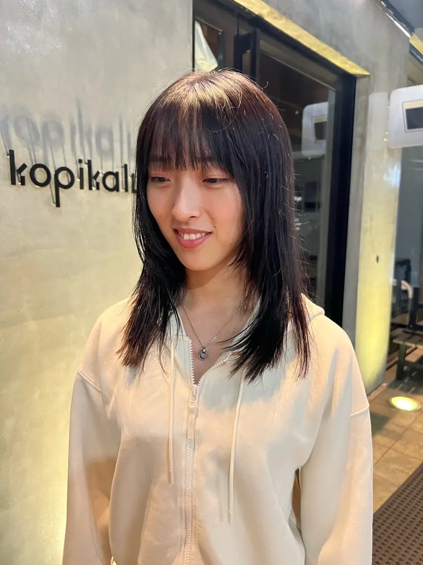 ミディアム カラー パーマ ヘアアレンジ くびれヘア 顔まわりレイヤー 韓国風ヘア くびれレイヤー レイヤーカット ショートヘア原宿 fifth コシのヘアスタイル