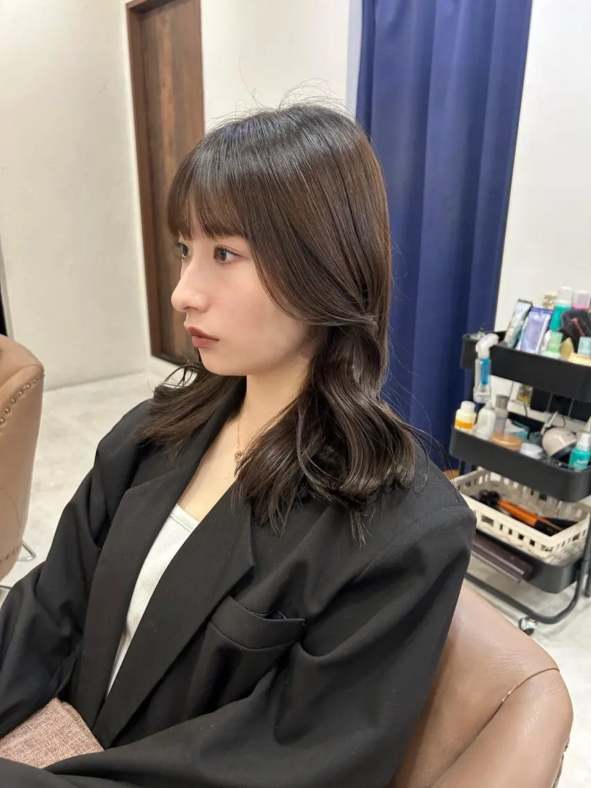 ミディアム 顔周りカット lole. まさきのヘアスタイル