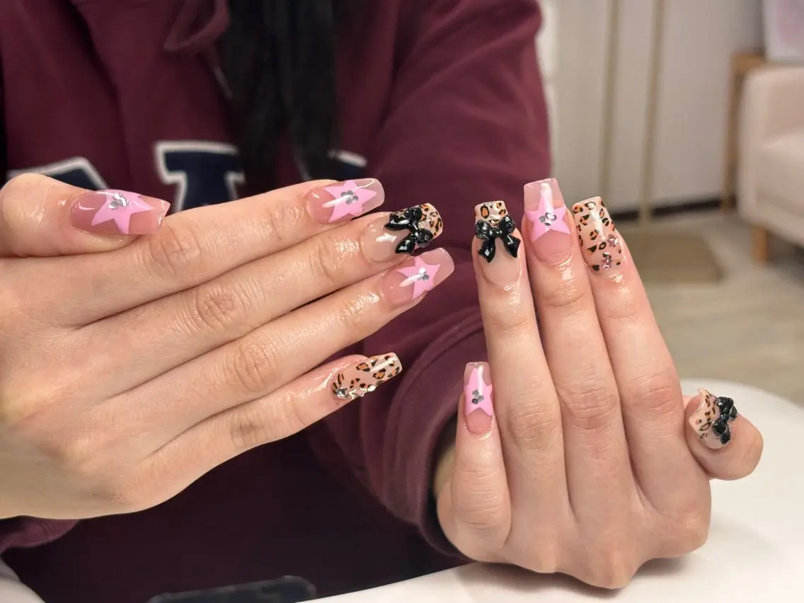 ロング トゥー フエンのネイルデザイン