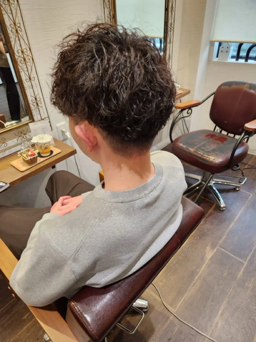 パーマ 森川 侑磨のヘアスタイル