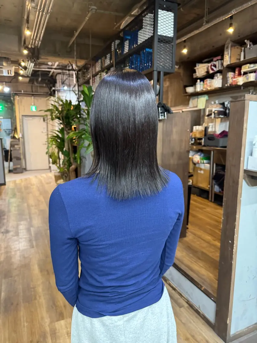 カラー 透明感カラー 河野 朱里のヘアスタイル
