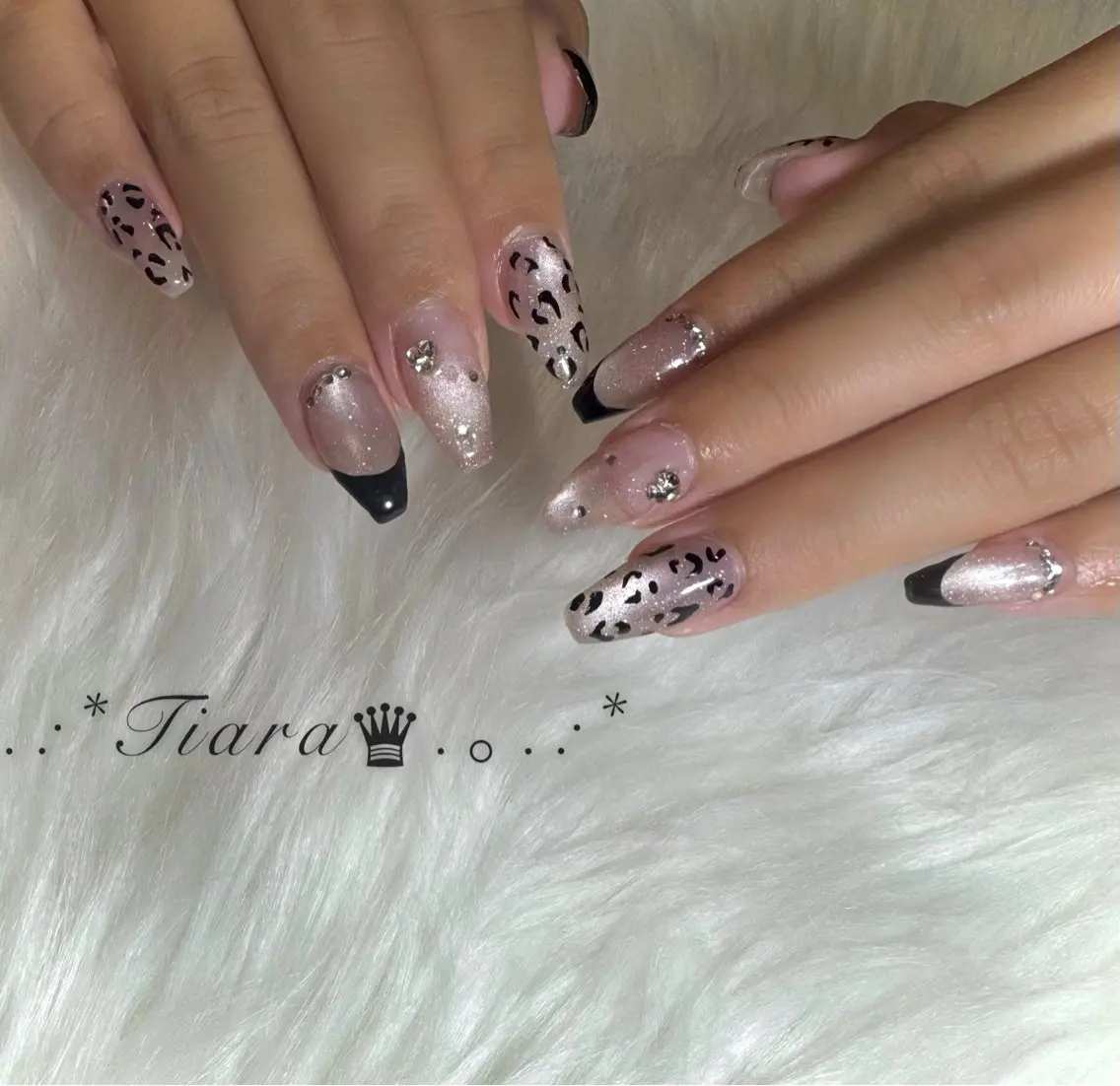 ネイル ハンドネイル Tiara♛ティアラ 磯田くるみのネイルデザイン