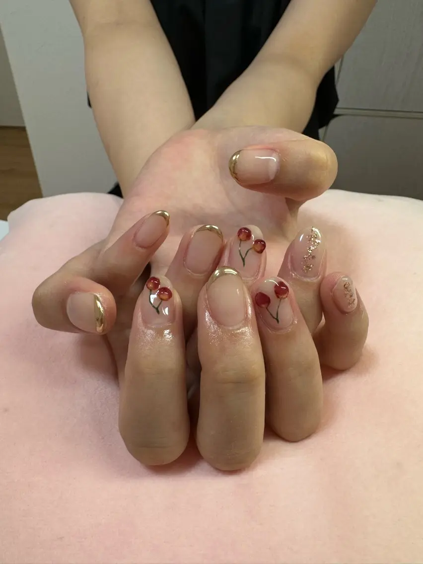 ネイル ハンドネイル フットネイル nailsalon momoのネイルデザイン