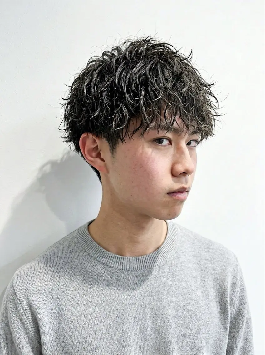 パーマ メンズ メンズパーマ 心斎橋メンズサロン リベルテグリットのヘアスタイル