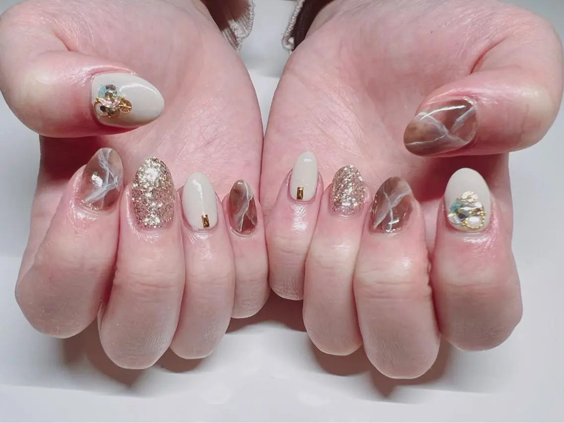 ネイル IRAS..nail ＥＲＩＫＡのネイルデザイン