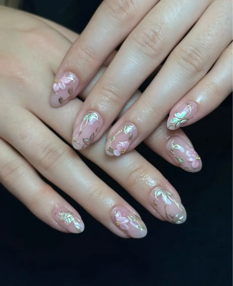 ネイル フラワーネイル ゴールド 持ち込み ピンク 春ネイル Iconic Nailのネイルデザイン