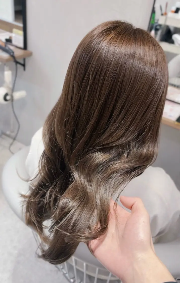 ロング ヘアカラー トリートメント 横山 翔のヘアスタイル