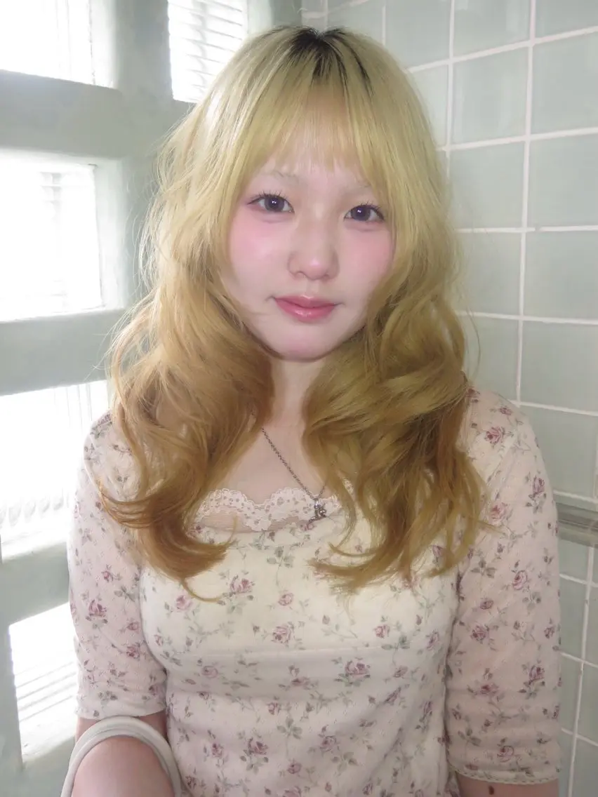 ロング カラー ブリーチ 透明感カラー 透明感カラー縮毛矯正 🐇chisanoのヘアスタイル