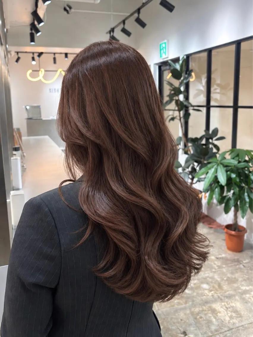 ロング カラー ブラウンカラー ショコラブラウン 韓国風ヘア レイヤーカット カット ヘアカラー トリートメント 🎀透明感カラー/韓 国レイヤー／Airiのヘアスタイル