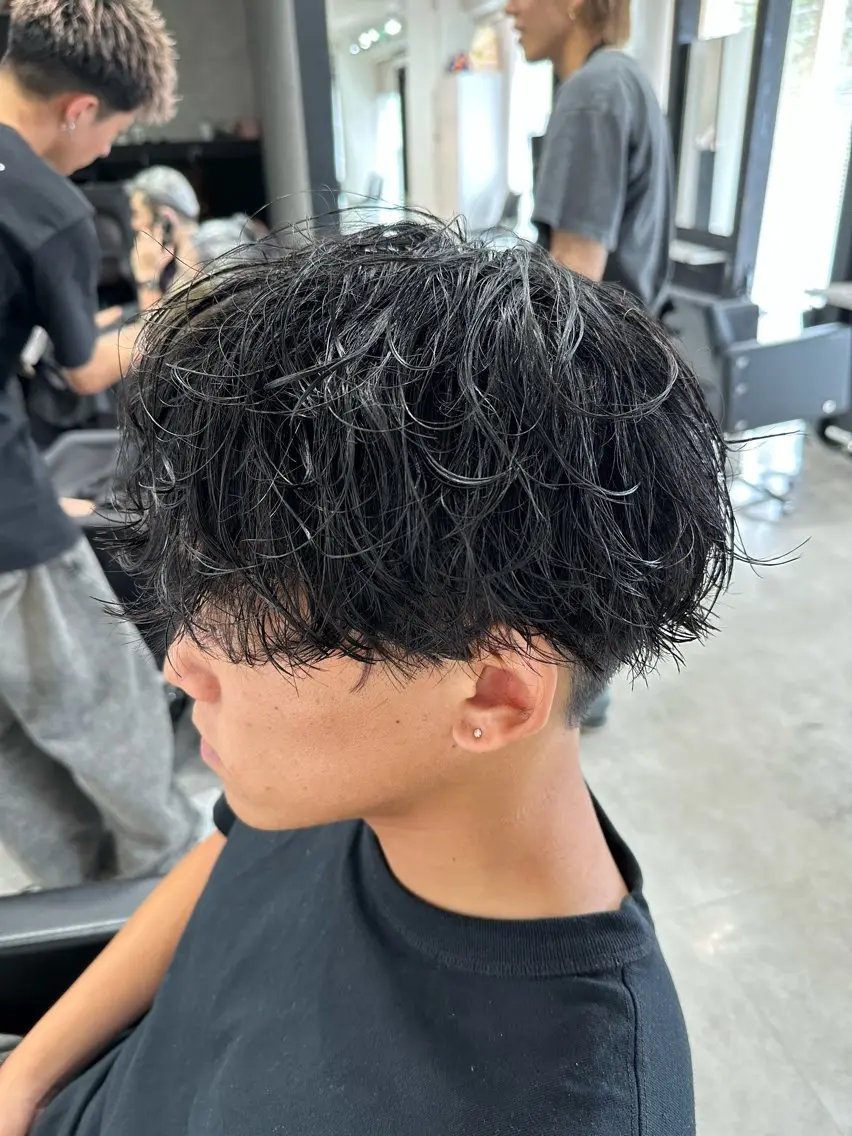 ショート パーマ メンズ メンズパーマ カット パーマ ユウ🪄 パーマ指名No1のヘアスタイル
