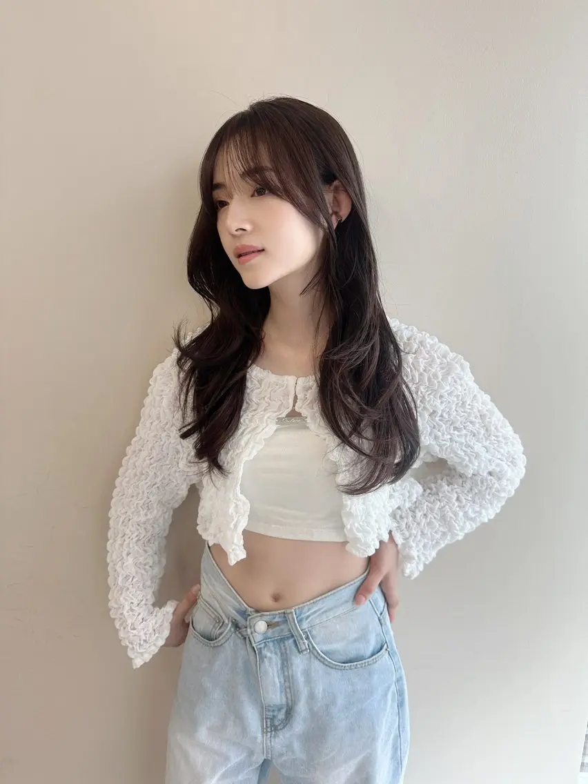 ロング ロングレイヤー レイヤーカット ロング 鎌倉 彩のヘアスタイル