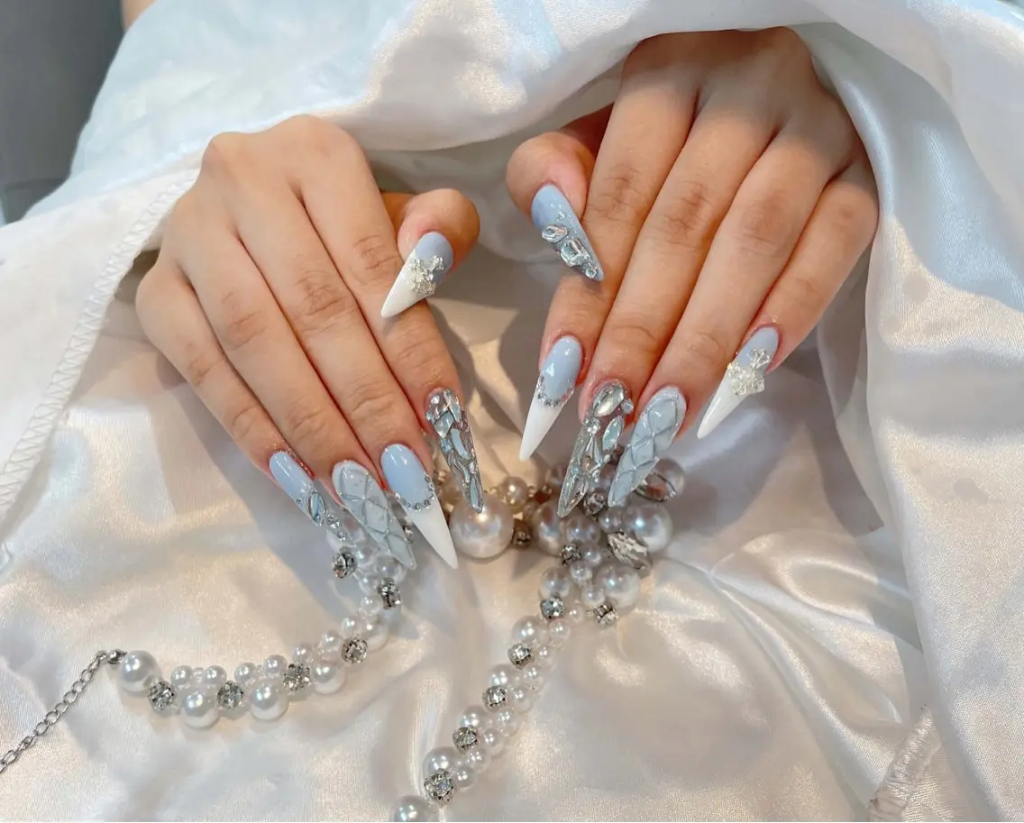ネイル オーロラネイル チークネイル 桜ネイル クリアネイル ドット ハンドネイル Rin Nail Shinokuboのネイルデザイン