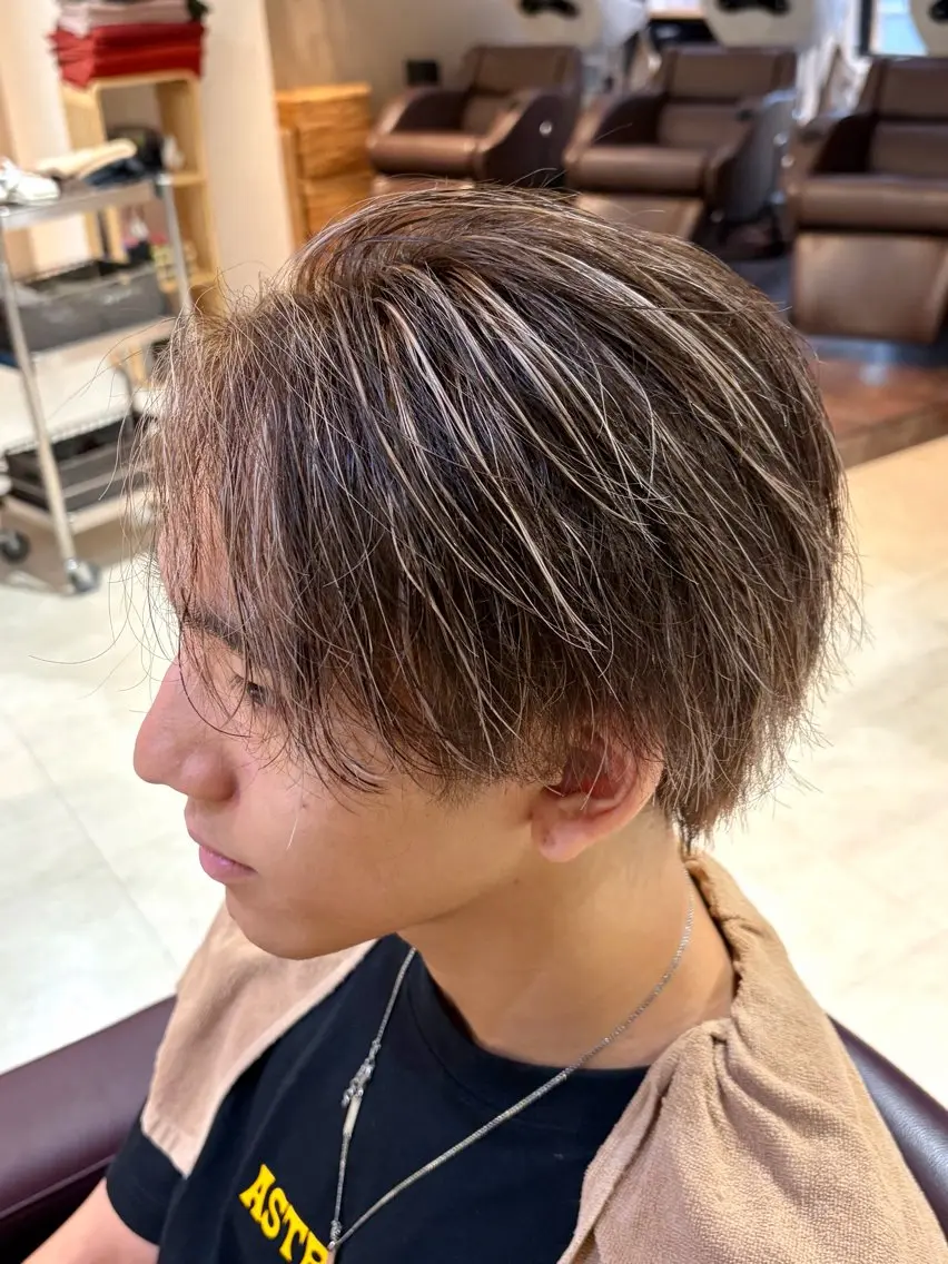 ショート カラー ブラウンカラー ハイライトカラー ハイライト カット ヘアカラー れん/大阪美容室 縮毛矯正/髪質改善のヘアスタイル