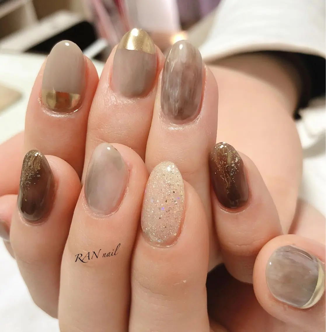 ネイル フットネイル ラメ(グリッター) ミラーネイル ニュアンスネイル オフィスネイル ハンドネイル フットネイル RAN nailのネイルデザイン