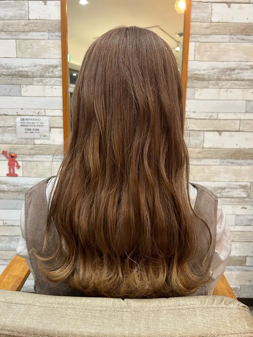 カラー 木庭 愛莉のヘアスタイル