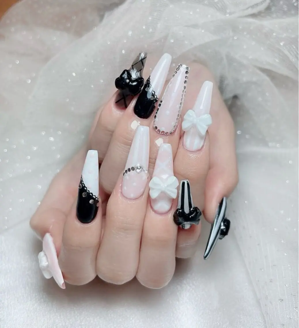ネイル オーロラネイル ブルー フットネイル ジェルネイル 氷ネイル・うるうるネイル ハンドネイル Rin Nail 新大久保店のネイルデザイン