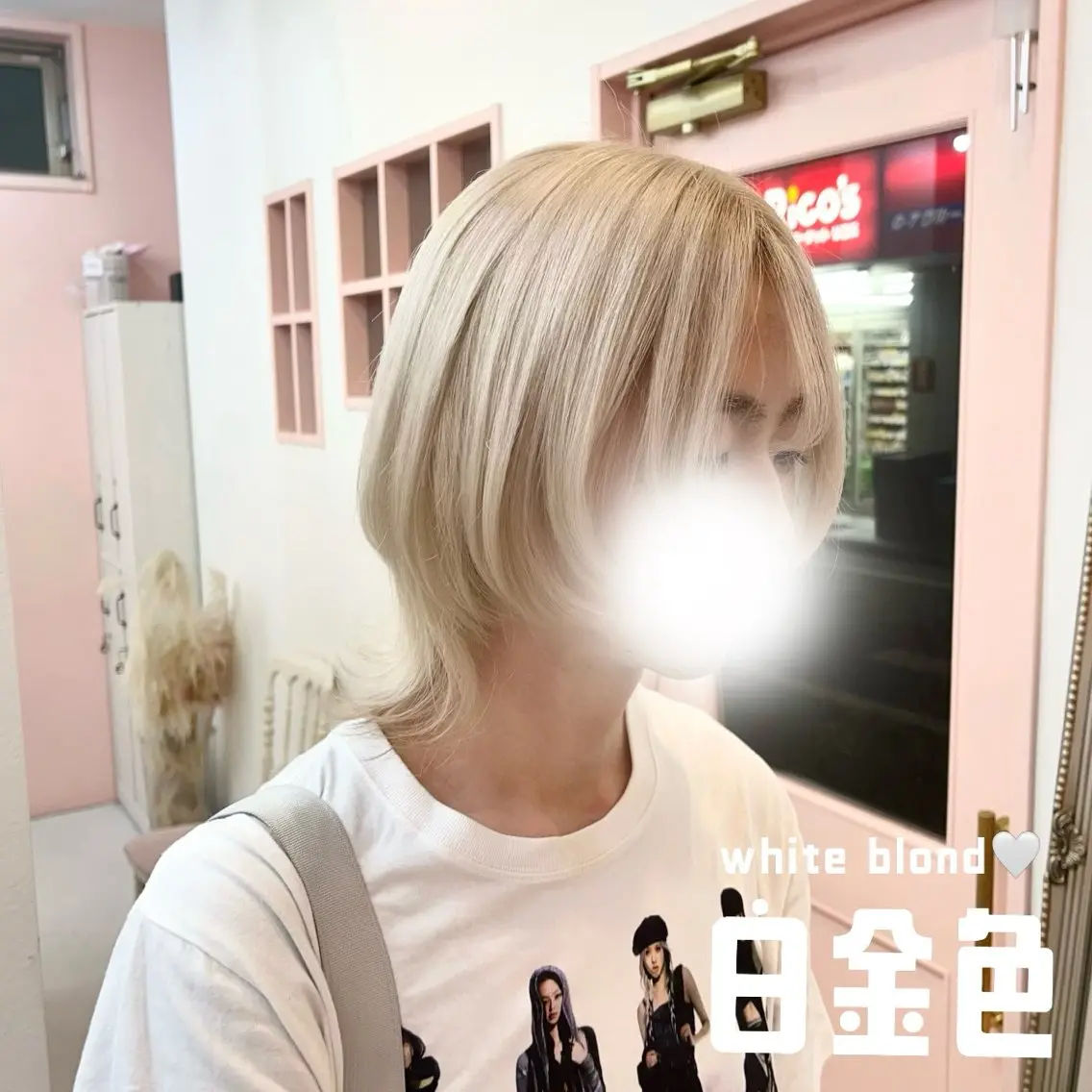 ショート カラー ブリーチ ブロンド ホワイトブロンド ヘアカラー ronmuu／ shizukuのヘアスタイル