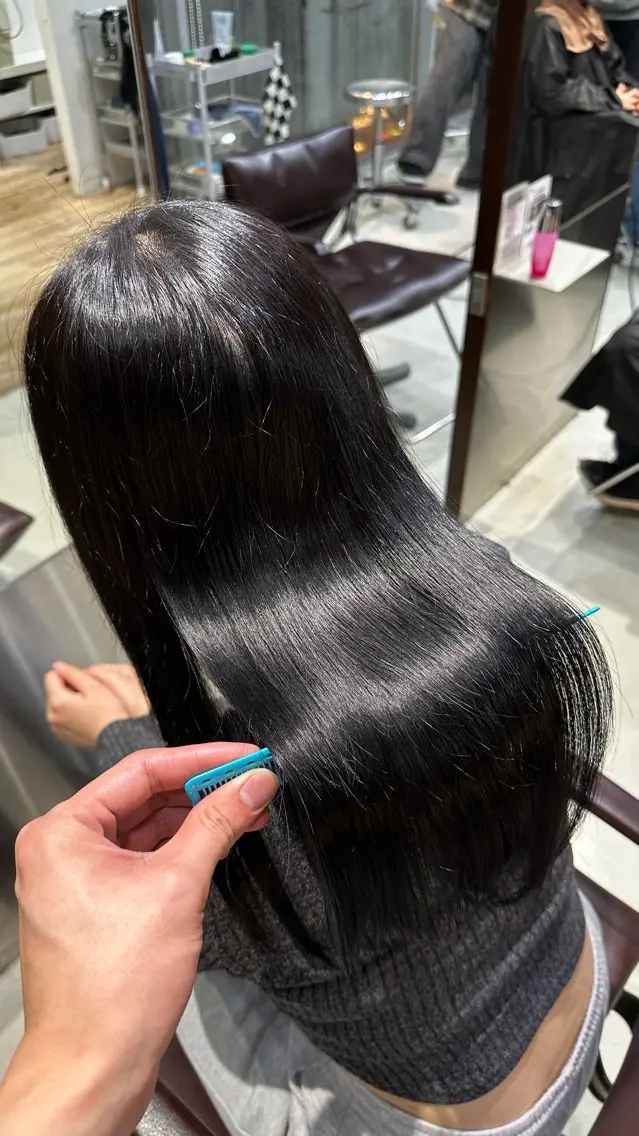 セミロング カラー ヘアカラー fifth原宿 宮部蓮のヘアスタイル