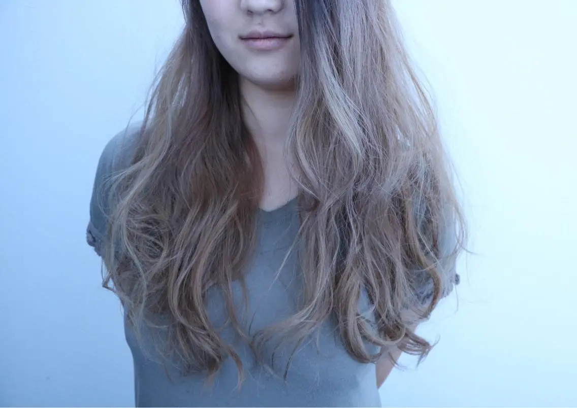 ロング パープルカラー soins de MaLilyのヘアスタイル