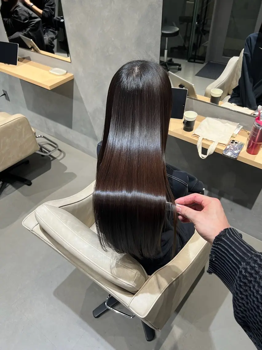 ロング 縮毛矯正 艶カラー美髪縮毛矯正 /髪質改善✨️ユウキのヘアスタイル