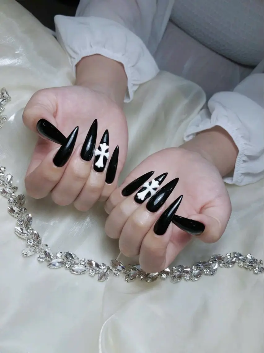 ネイル フラッシュネイル フレンチネイル グラデーション キラキラネイル 韓国ネイル ハンドネイル nyunn nailのネイルデザイン