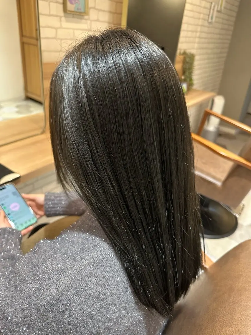 カラー オリーブカラー 長谷川 幸帆のヘアスタイル