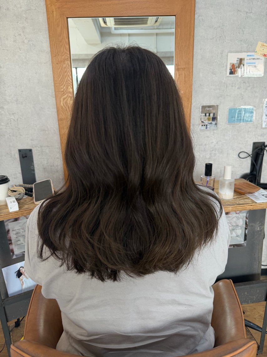 セミロング ヘアカラー 宮崎 稚世のヘアスタイル