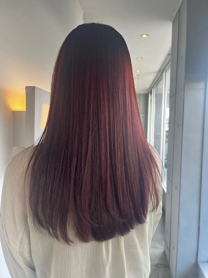 セミロング おせ ちさとのヘアスタイル