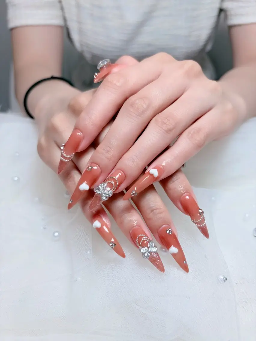 ネイル フットネイル ジェルネイル 韓国ネイル マグネットネイル 持ち込み ハンドネイル Huyn Nail Shinjyukuのネイルデザイン