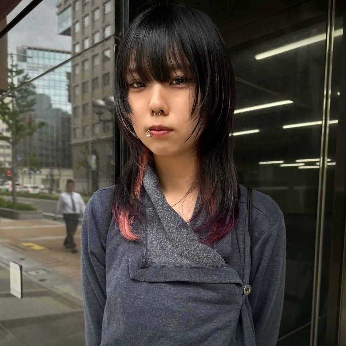ミディアム カラー レイヤーカット 顔周りデザイン/ ハイトーン/多田悠馬のヘアスタイル