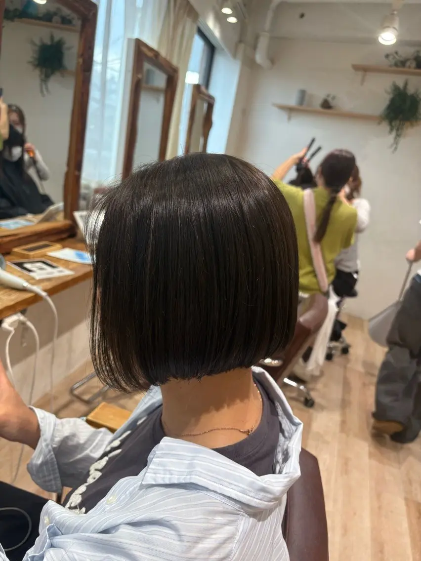 ショート ボブ 透明感color ゆうな🎀のヘアスタイル