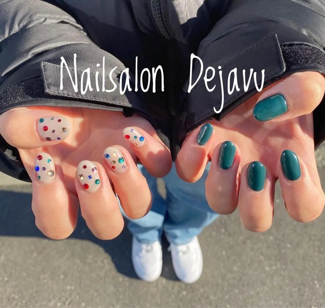 ネイル 持ち込み ワンカラーネイル シンプルネイル ストーンネイル ハンドネイル Nailsalon Dejavuのネイルデザイン
