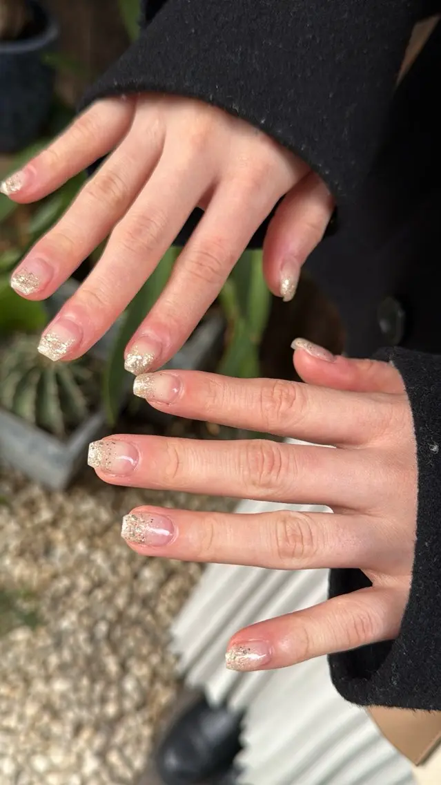 ネイル フラッシュネイル フットネイル フレンチネイル 韓国ネイル マグネットネイル ハンドネイル SAKU nail 作島茜のネイルデザイン