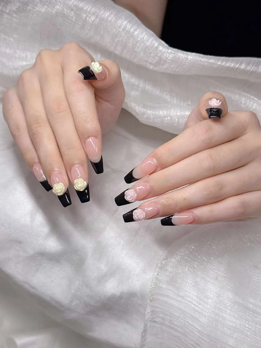 ネイル 長さ出し グラデーション 卒業式 キラキラネイル マグネットネイル ハンドネイル Lee Nailsのネイルデザイン