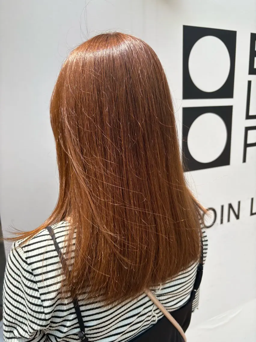 ロング カラー ブラウンカラー カッパーブラウン KAZU satokoのヘアスタイル