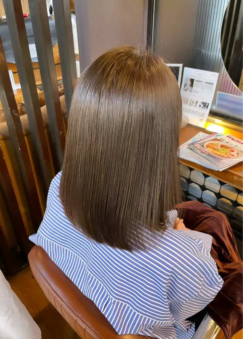 ミディアム カラー ベージュカラー 髪質改善 トリートメント ayaka |トレンドヘアのヘアスタイル