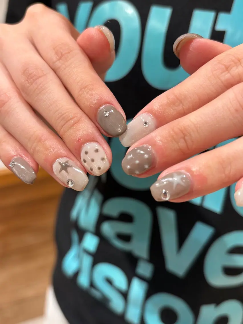 ネイル ハンドネイル cut/nail ▫️イチカ🌻のネイルデザイン
