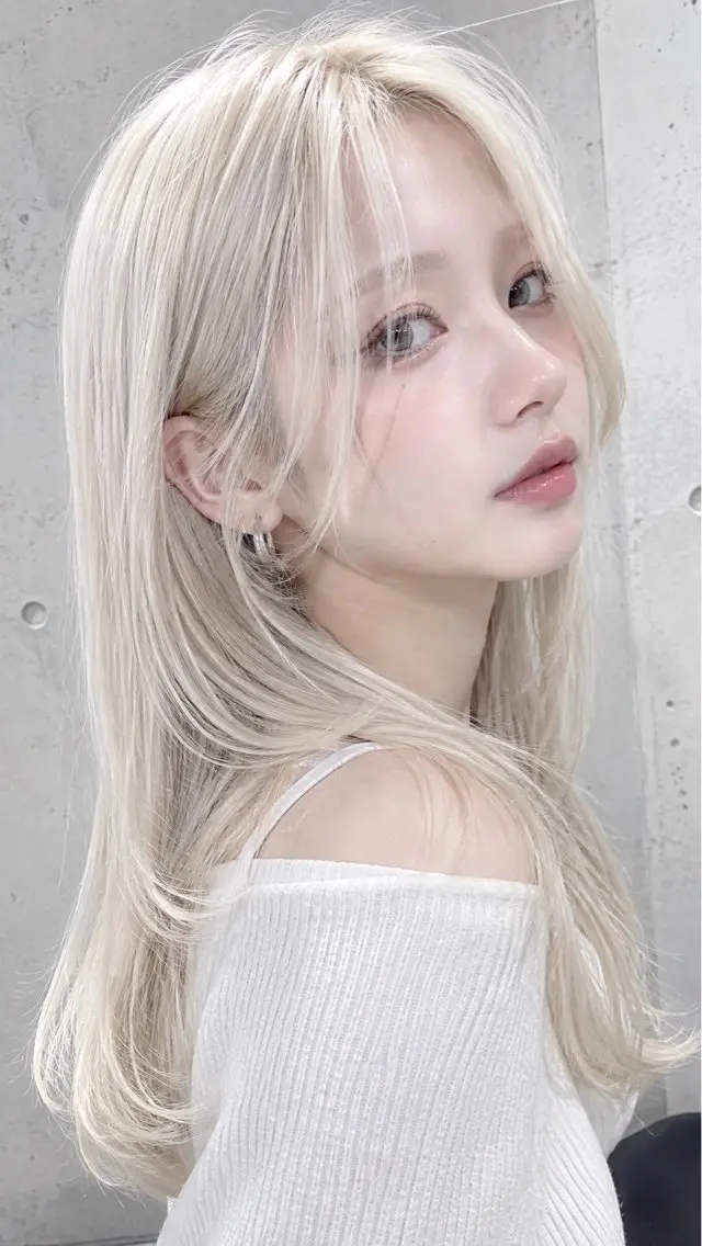 【10​〜​11月限定】❕大人気❕カット＋ダブルカラー￥16500 (ブリーチ/レイヤーカット/インナーカラー)の写真