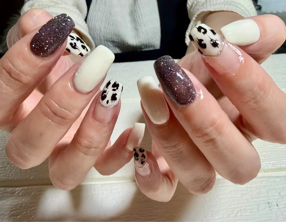 ミディアム ハンドネイル 2DY NAIL SALONのネイルデザイン