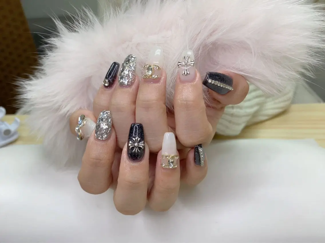 ネイル キラキラ🌸🌸🌸 nail ⭐️✨のネイルデザイン