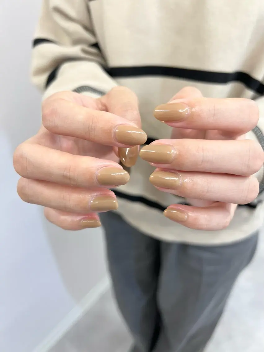 ネイル ブラウン ジェルネイル ニュアンスネイル ワンカラーネイル パラジェル ハンドネイル ハンドケア Bana_ Nailのネイルデザイン