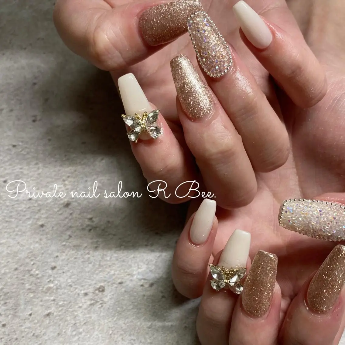 ネイル 氷ネイル・うるうるネイル ニュアンスネイル シンプルネイル 冬ネイル クリスマス aneu. -アヌ- 💅🫧reinaのネイルデザイン