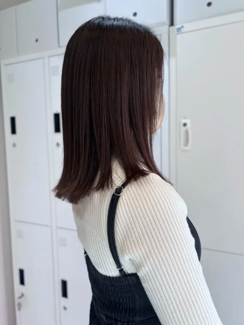 ミディアム ミディアムレイヤー レイヤーカット newi京橋 yukaのヘアスタイル