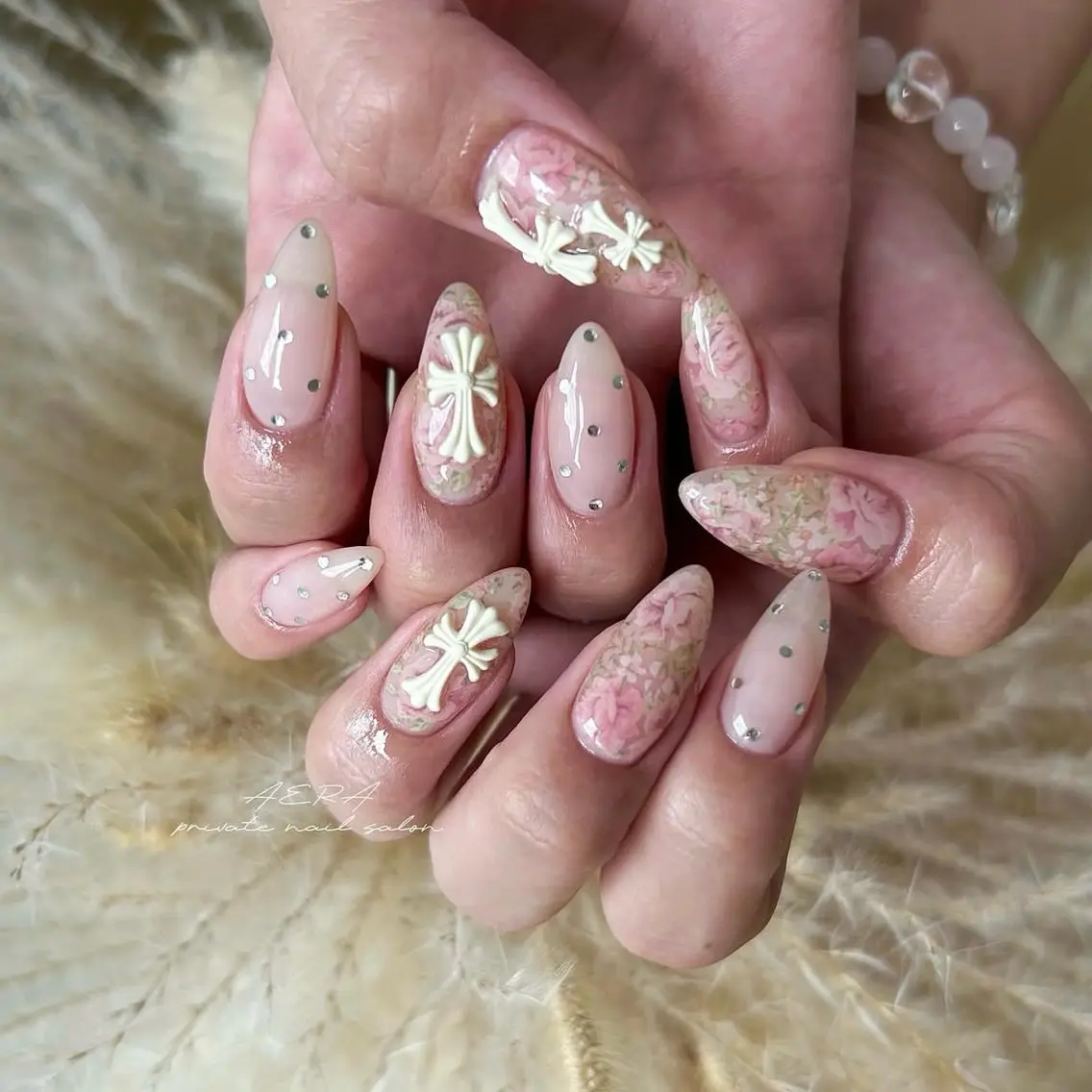 ネイル AERA nail shino🐱⸝꙳のネイルデザイン