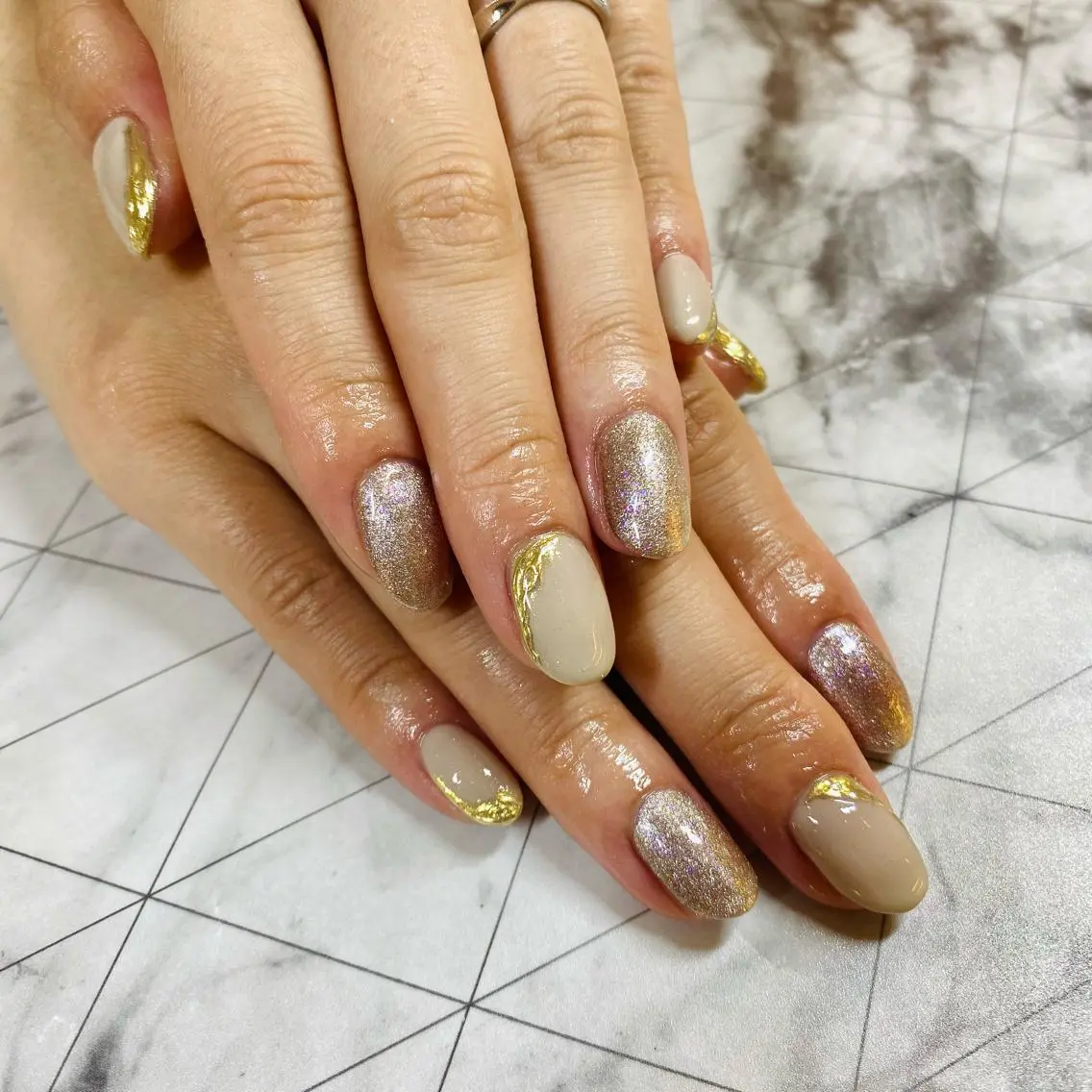 ショート ネイル マグネットネイル ニュアンスネイル GLADnail nuanceのネイルデザイン