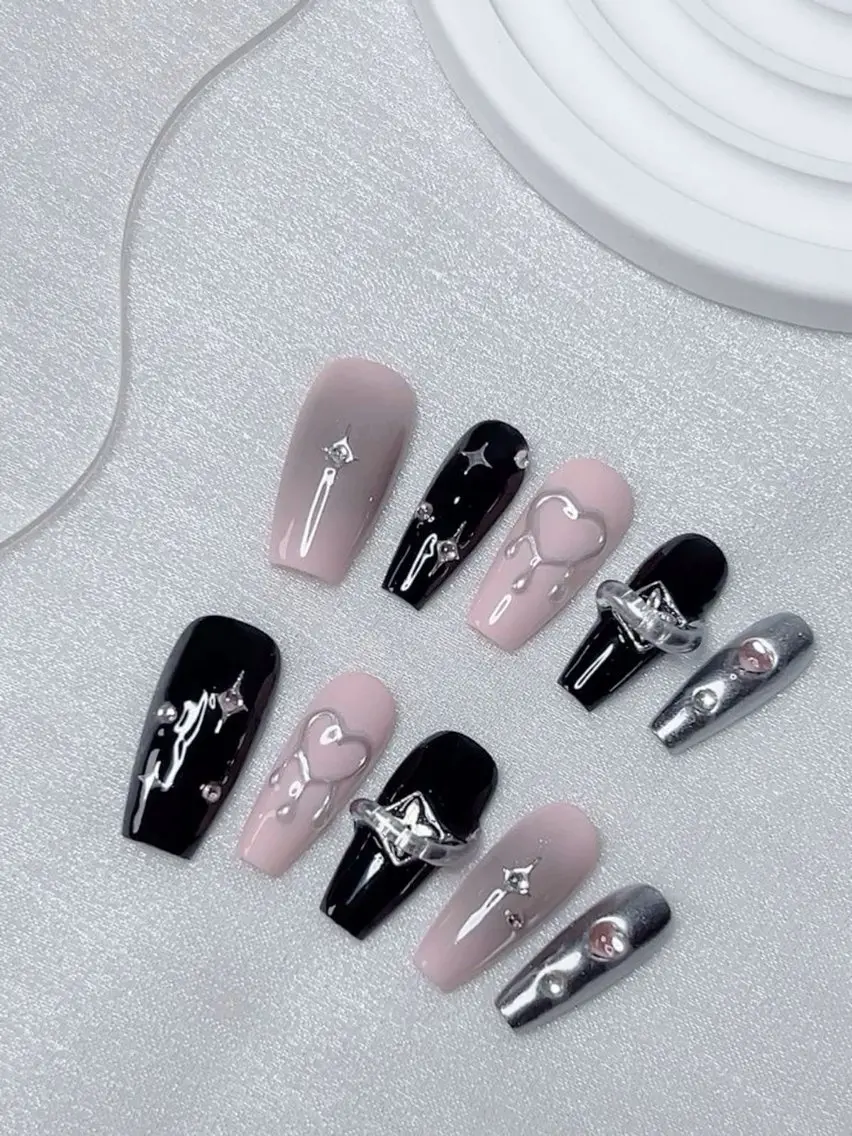 ネイル マグネットネイル ミラーネイル 冬ネイル Lee Nailsのネイルデザイン