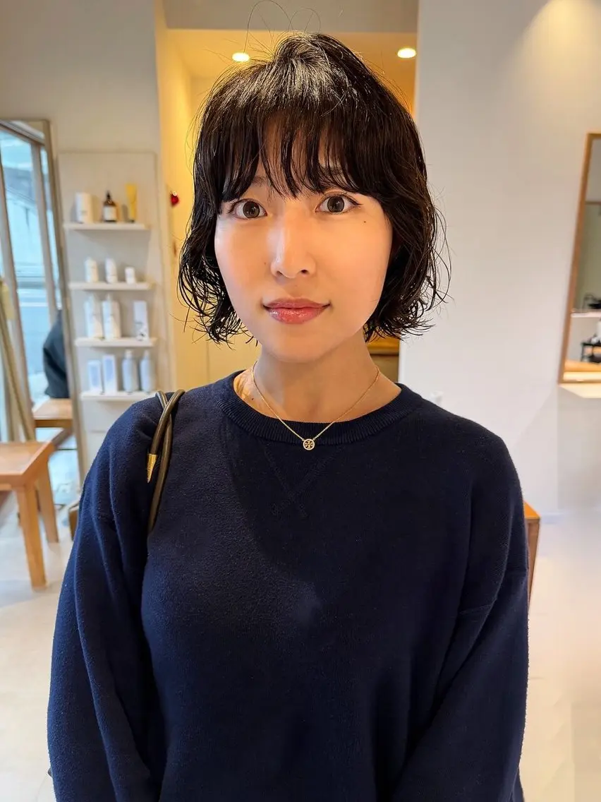 ショート カラー パーマ パーマ🌀/縮毛🪡 透明感カラー🧊のヘアスタイル