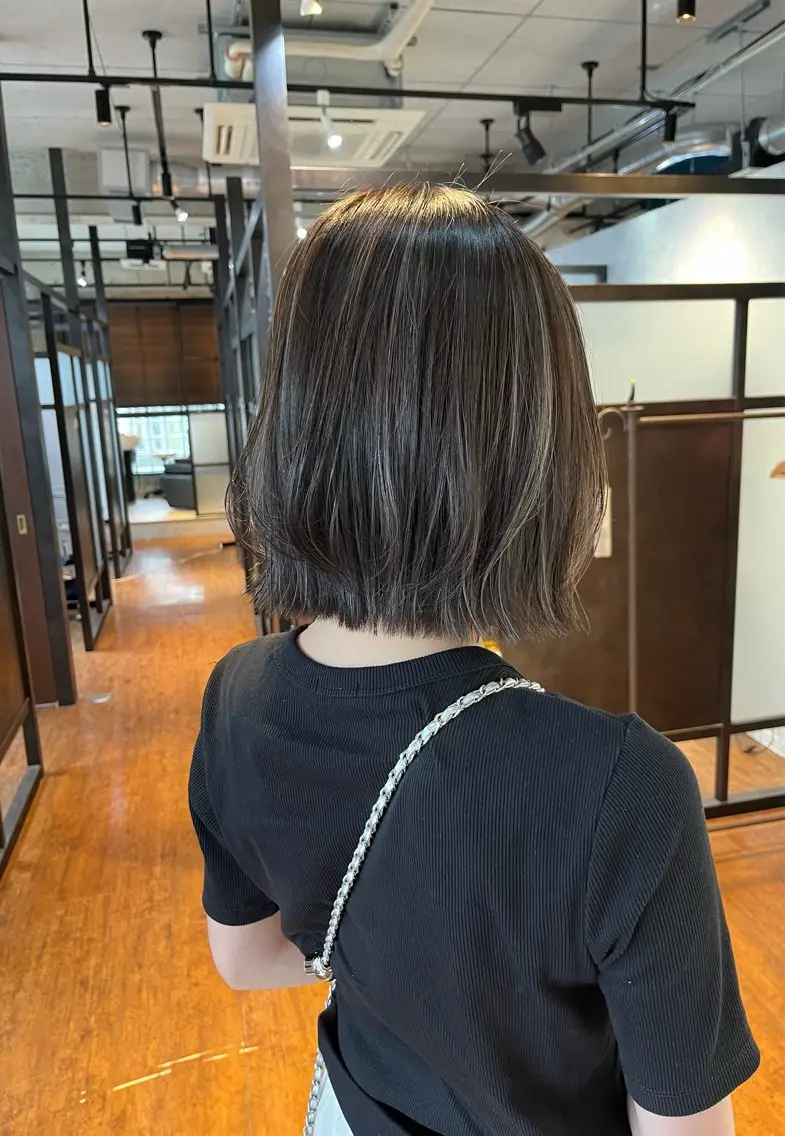 ミディアム ハイライト カット ヘアカラー Number CHIHIROのヘアスタイル